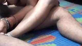 Bhabhi's Pussy Fucked by a Thick Dick