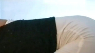 MILF with a Gorgeous Body Gives a Blowjob and Cums in Her Mouth