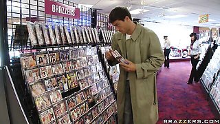 Stunner Lezley and Shyla's curvy sex