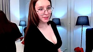 Brunette Solo Webcam Masturbation